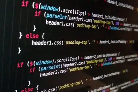 Code-Schnipsel in JavaScript, der das Scroll-Verhalten von Headern steuert. Welche Programmiersprache ist das?
