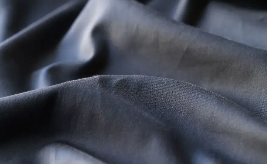 Polyester-Nachteile - Wann das Material wirklich enttäuscht