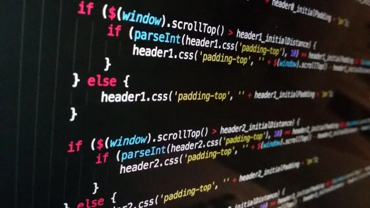 Code-Schnipsel in JavaScript, der das Scroll-Verhalten von Headern steuert. Welche Programmiersprache ist das?